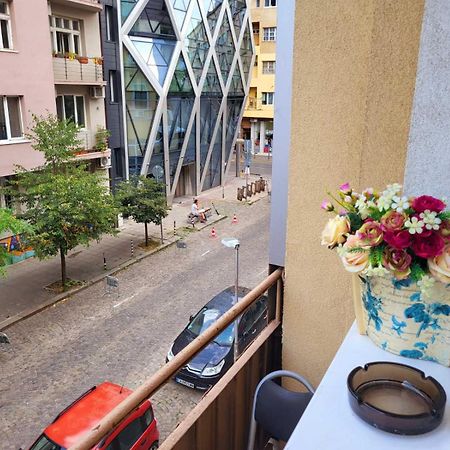 Прекрасен апартамент в топ центъра на София Best place Экстерьер фото