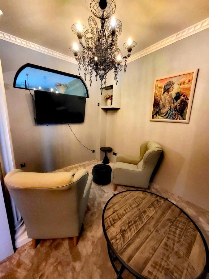 Прекрасен апартамент в топ центъра на София Best place Экстерьер фото